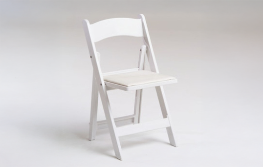Benefits of Renting Folding Chairs